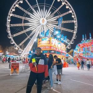 Meet your Posher, Kayla